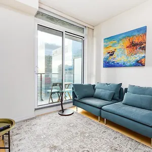 Apartment Minutes Walk To Scotiabank Arena,tiff, Mtcc,cn Tower Downtown, Toronto