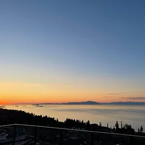 https://auspicious-sea-view-house.vancouver-hotels-bc.net