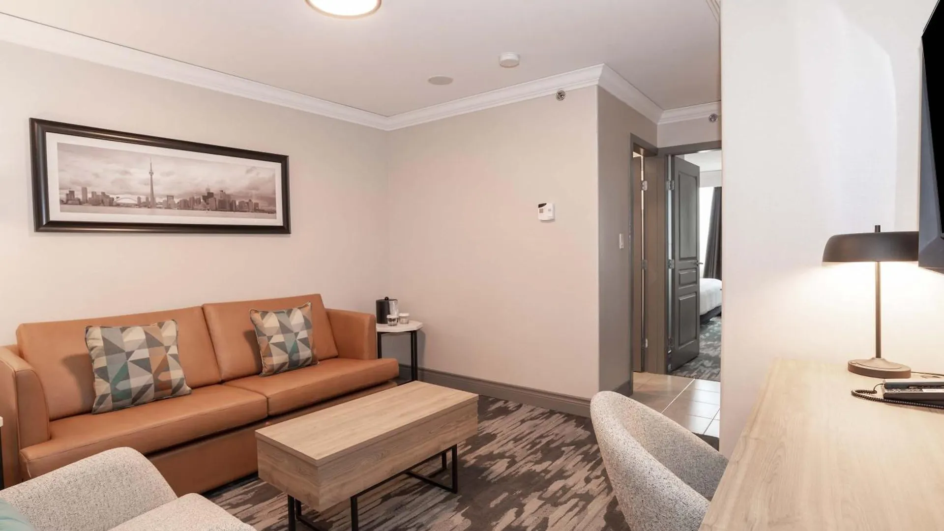 Sandman Signature Toronto Airport Hotel